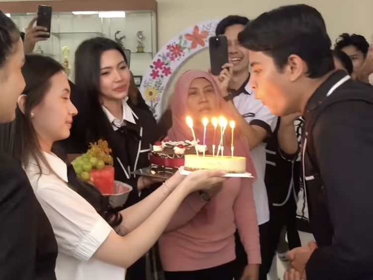 Cie... Aliando Ultah ke-29 Dapat Surprise dari Richelle Skornicki