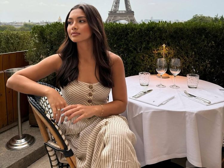 Angela Gilsha Idamkan Pasangan Ganteng-Berotot