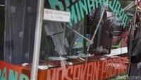 Penertiban dilakukan secara bertahap dan disebut humanis, disertai dengan penyiapan tempat relokasi.