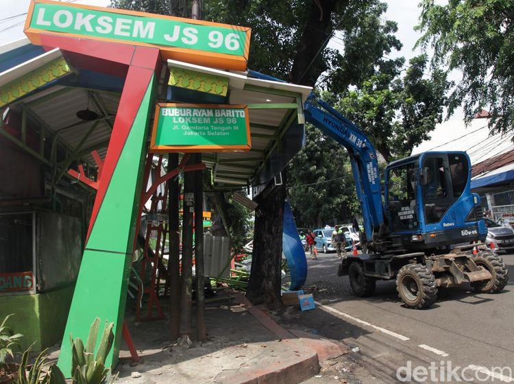 Bubur Barito Cs Dibongkar, Pedagang Kuliner Pindah ke Lenteng Agung