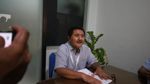 Dokter Instalasi Forensik dan Pemulasaran Jenazah RSUP Prof Ngoerah, Ida Bagus Putu Alit, saat konferensi pers di kantornya, Senin (27/10/2025). (Aryo Mahendro/detikBali)