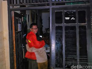 Cerita Dudun Kehilangan Cinta Saat Banjir Bandang Cisolok Terjang Rumah
