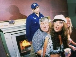 Bukan Photoshop! Gambar Lucu Ini Bikin Logika Ikutan Error