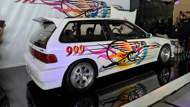 Honda Civic Nouva modifikasi lebih mempesona Honda Civic Nouva modifikasi lebih mempesona