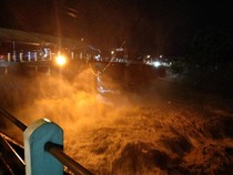 Bendung Katulampa Siaga 3 Usai Puncak Bogor Hujan Deras