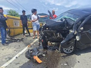 Kabid di Pemprov Sulbar Tewas Usai Mobil Dinas Tabrak Jembatan Arteri Mamuju