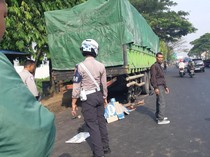 Pemotor Tewas Tabrak Truk Parkir di Gempol Pasuruan