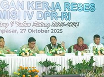 Kemenhut Dorong Restorasi Habitat Pengembalian Perkici Dada Merah ke Bali