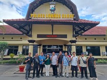 Ada Isu Kompol W Terlibat di Kematian Brigadir Esco, Keluarga Geruduk Polres