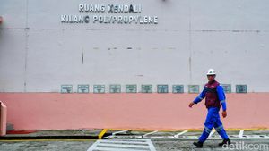Melihat Kilang Pertamina Plaju yang Mampu Produksi Polytam 6,1 Ton per Jam