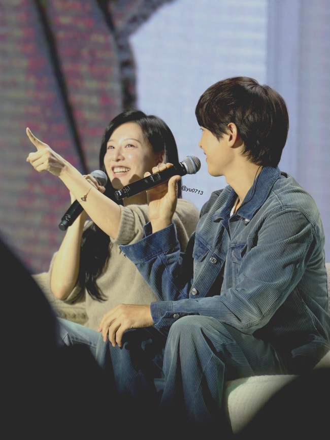 Tahun lalu, Song Joong Ki bahkan tampil sebagai cameo dalam drama Korea Queen of Tears, yang sukses melambungkan nama Kim Ji Won. Foto: Instagram