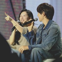 Tahun lalu, Song Joong Ki bahkan tampil sebagai cameo dalam drama Korea Queen of Tears, yang sukses melambungkan nama Kim Ji Won. Foto: Instagram