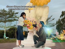 Effort Banget! Viral Pria Buat Patung Bunga Matahari Raksasa untuk Lamaran