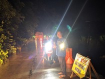 Hati-hati Ada Longsor di Jalan Raya Simo - Klego Boyolali