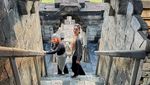 Foto Serasi Luna Maya dan Maxime Liburan ke Candi Borobudur Foto Serasi Luna Maya dan Maxime Liburan ke Candi Borobudur