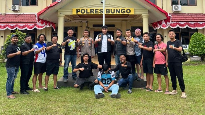 Polisi menangkap pembunuh wanita yang ditemukan mengapung di Bungo, Jambi