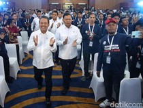 Momen Menteri Wahyu Trenggono Resmikan Kampung Nelayan Merah Putih KKP