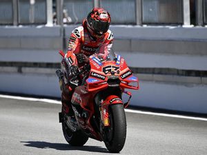 Ban Kempes Saat Balapan Pernah Dialami Bagnaia
