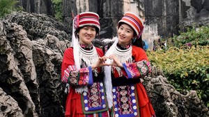 Netizen ramai memuji visual Wilona yang dinilai mirip tokoh film fantasi Asia. Foto: Instagram/@natashawilona12