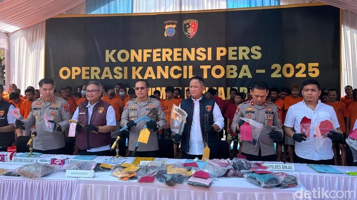 Polda Sumut saat merilis kasus Operasi Kancil Toba 2025. (Finta Rahyuni/detikSumut) Polda Sumut saat merilis kasus Operasi Kancil Toba 2025. (Finta Rahyuni/detikSumut)