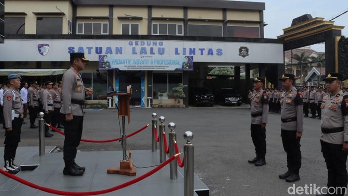 Polres Lamongan kukuhkan Pamapta Polres Lamongan kukuhkan Pamapta