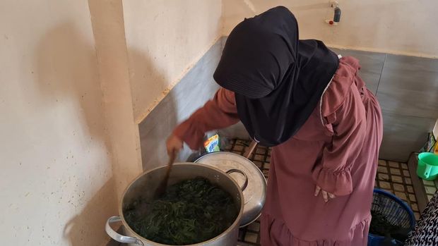 Proses pembuatan dendeng pucuk ubi Proses pembuatan dendeng pucuk ubi