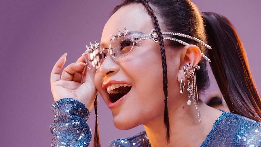 Rossa Rilis Mini Album Asmara Dansa, Hadirkan Nuansa Dance Pop Electronic Rossa Rilis Mini Album Asmara Dansa, Hadirkan Nuansa Dance Pop Electronic