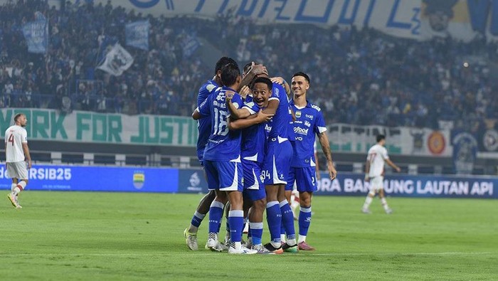 Selebrasi para pemain Persib. Selebrasi para pemain Persib.