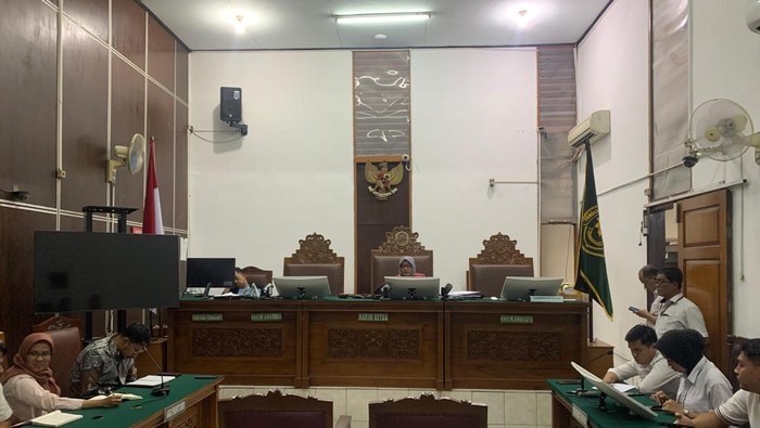 Sidang praperadilan Syahdan Husein dan Muzzafar (Mulia/detikcom) Sidang praperadilan Syahdan Husein dan Muzzafar (Mulia/detikcom)