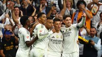 Madrid Gebuk Barca, Wenger: Seperti Laga Pria Vs Bocah Madrid Gebuk Barca, Wenger: Seperti Laga Pria Vs Bocah