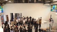 Sejumlah sentuhan baru terlihat pada pusat kreativitas dan hub tersebut seperti pada fasad, pemasangan kanopi hingga hall atau ruang pamer.