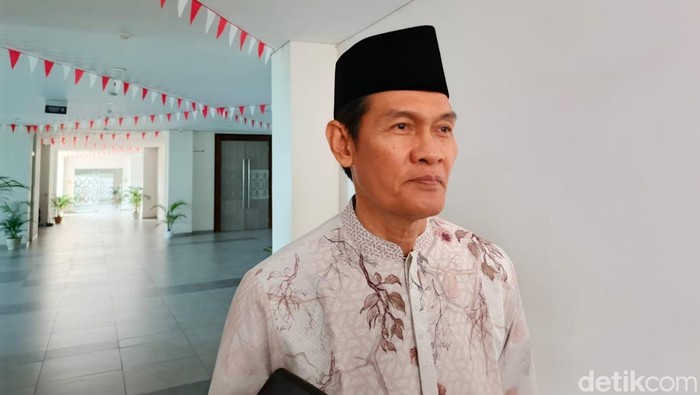 Wakil Bupati Lombok Tengah, Muhammad Nursiah saat ditemui awak media di Praya Wakil Bupati Lombok Tengah, Muhammad Nursiah saat ditemui awak media di Praya
