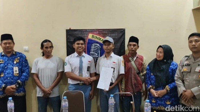 2 siswa yang saling jotos memilih jalan damai di Polres Bangkalan