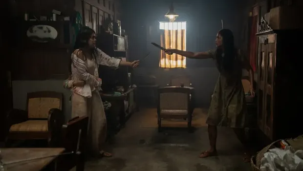 Abadi Nan Jaya Cuplikan adegan dalam film Abadi Nan Jaya.