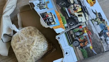 Beli LEGO yang diterima pasta. Foto: MtHove via Bored Panda