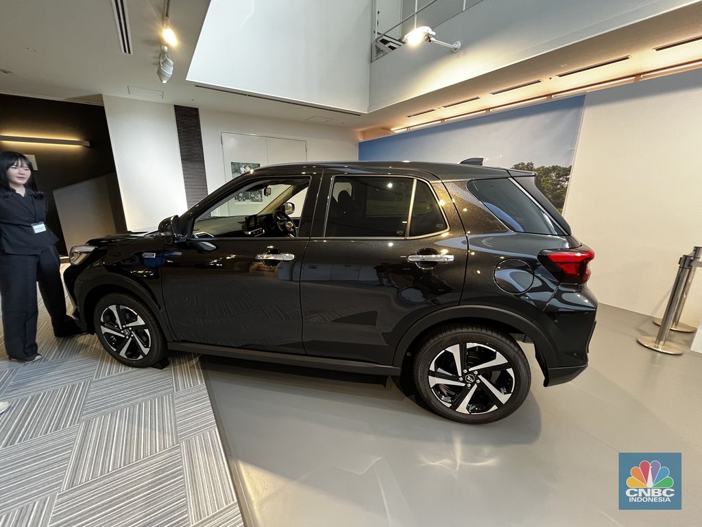 Daihatsu Rocky e-Smart Hybrid. Daihatsu Rocky e-Smart Hybrid. (CNBC Indonesia/Ferry Sandi)