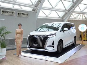 Denza D9 Pimpin MPV Listrik Premium di Indonesia