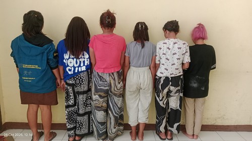 Enam PSK ditangkap Satpol PP Damkar Sikka, NTT, Senin (27/10/2025). (Dok. Satpol PP Damkar Sikka)