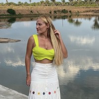 Fernanda memulai karier politiknya pada tahun 2020 setelah terpilih sebagai anggota Dewan Kota Lago Verde, mewakili partai Progressistas (Partai Progresif). Foto: dok. Instagram @fernandamarocaaa