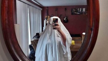 Bukan kostum Halloween. Foto: Boredpanda