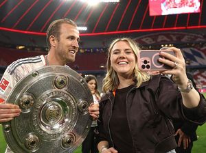 Istri Larang Kane Balik ke Premier League
