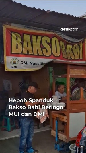 Video: Heboh Spanduk Bakso Babi Berlogo MUI-DMI