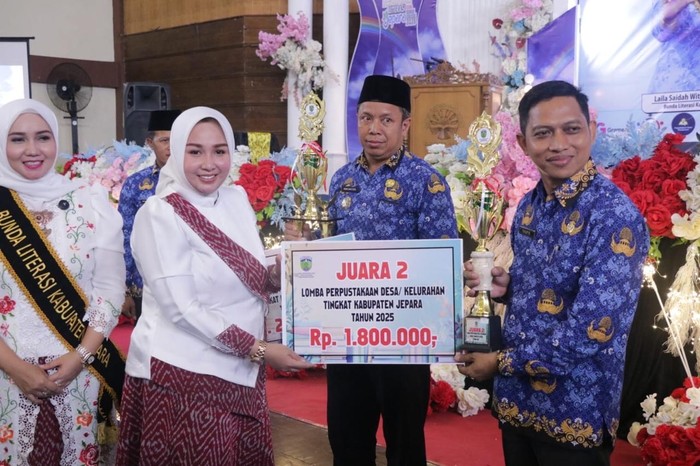 Kabupaten Jepara mencatatkan peningkatan kunjungan masyarakat ke Perpustakaan Daerah Kabupaten Jepara. Adapun hingga Oktober tahun 2025, jumlah pengunjung Perpustakaan Daerah Kabupaten Jepara mencapai 20.350 orang hingga Oktober. Kabupaten Jepara mencatatkan peningkatan kunjungan masyarakat ke Perpustakaan Daerah Kabupaten Jepara. Adapun hingga Oktober tahun 2025, jumlah pengunjung Perpustakaan Daerah Kabupaten Jepara mencapai 20.350 orang hingga Oktober.