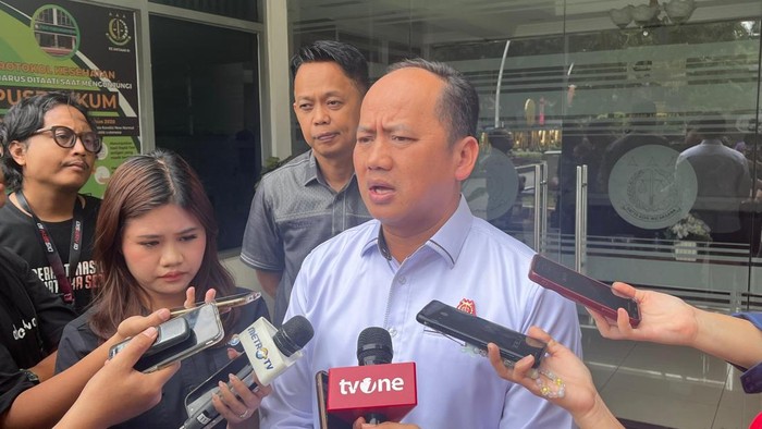 Kapuspenkum Kejagung, Anang Supriatna Kapuspenkum Kejagung, Anang Supriatna