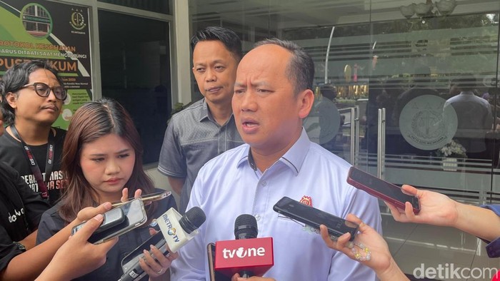 Kapuspenkum Kejagung, Anang Supriatna.