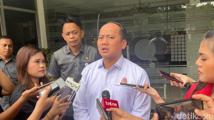 Kapuspenkum Kejagung, Anang Supriatna. Kapuspenkum Kejagung, Anang Supriatna.