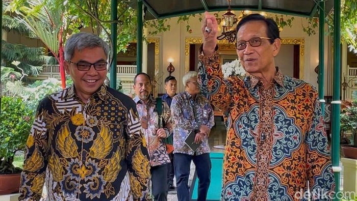 Ketua KPK Setyo Budiyanto menemui Gubernur DIY Sri Sultan Hamengku Buwono X di Kompleks Kepatihan, Kota Jogja, Selasa (28/10/2025). Ketua KPK Setyo Budiyanto menemui Gubernur DIY Sri Sultan Hamengku Buwono X di Kompleks Kepatihan, Kota Jogja, Selasa (28/10/2025).