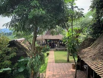 Dari Nama Nyeleneh hingga Koleksi Antik, Ini Pesona Kopi Sontoloyo Batu