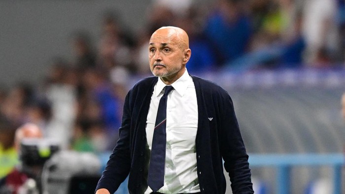 Luciano Spalletti FILE PHOTO: Soccer Football - World Cup - European Qualifiers - Group I - Italy v Moldova - Mapei Stadium, Reggio Emilia, Italy - June 9, 2025 Italy coach Luciano Spalletti REUTERS/Daniele Mascolo/File Photo