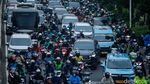 Macet Panjang Terjadi Saat Upacara Sumpah Pemuda di Kramat Macet Panjang Terjadi Saat Upacara Sumpah Pemuda di Kramat